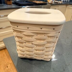 Longaberger Natural Woven Tissue Basket with Lid